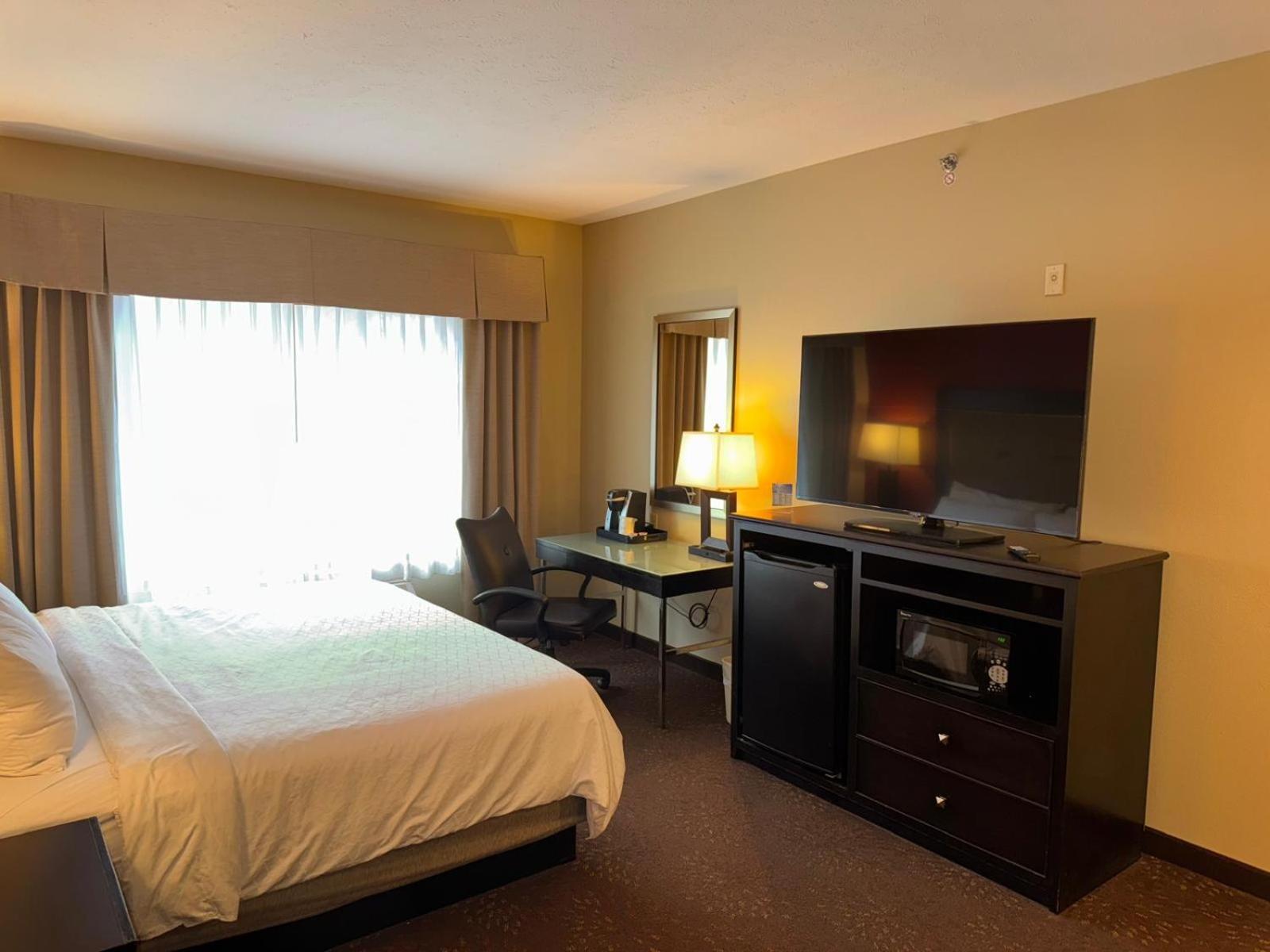 Wyndham Garden Airport Hotel