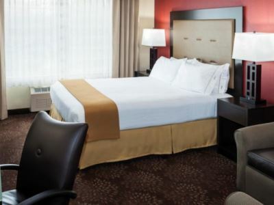 Wyndham Garden Airport Hotel 3*